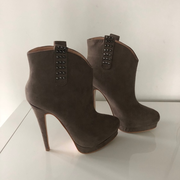 NWOT Country Studded Cowboy Stiletto High Heel Boots - Picture 2 of 3